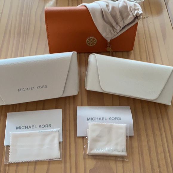 Eyeglass hard side cases - Picture 2 of 2